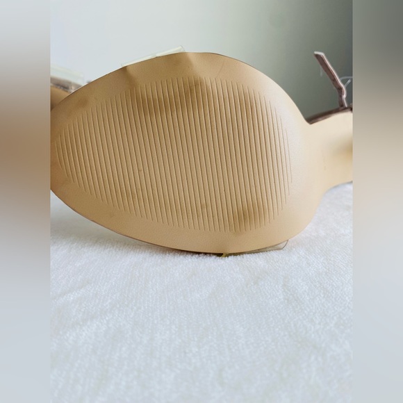 STEVE MADDEN STECY HEELS - Picture 10 of 14